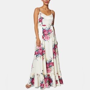 Betsey Johnson
Sleeveless Floral Maxi Dress